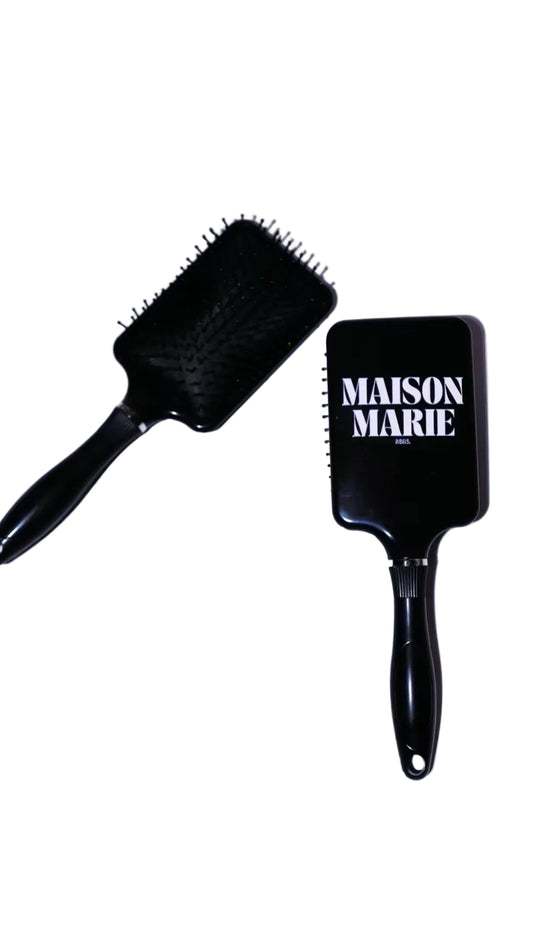 The Detangle Brush